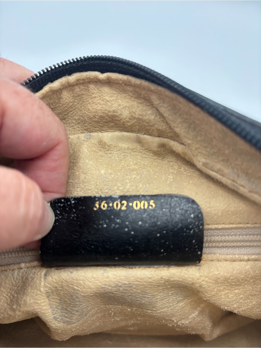 Vintage Gucci Sherry Shoulder Bag -  Black Canvas and Leather - Picture 9 of 14